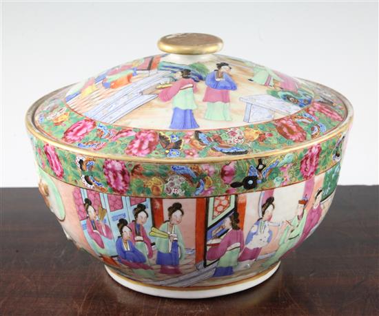 A Chinese Canton-decorated famille rose bowl and cover, c.1830, diam. 25cm, bowl lacking handle